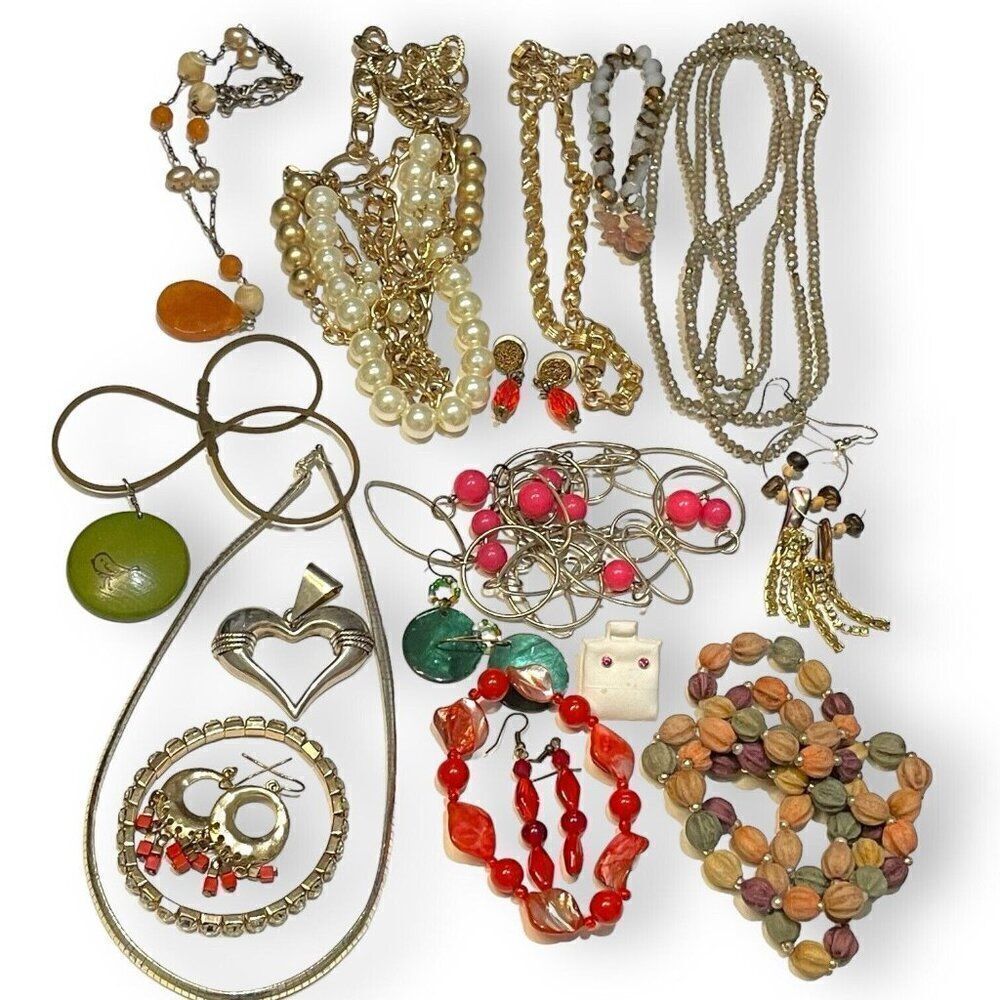 Women's Mixed Jewelry Lot 19 Pieces Multicolored Necklaces Earrings Bracelets